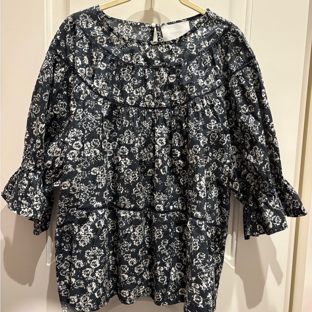 Chic Navy and White Floral Blouse